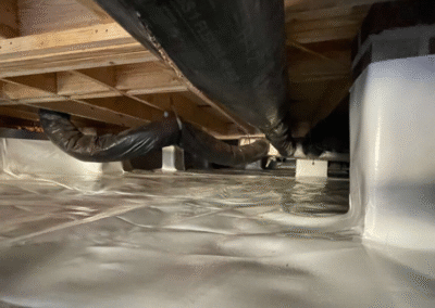 Encapsulated Crawl Space With Vapor Barrier And Insulated Ducts